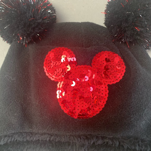 ADORABLE GAP KIDS DISNEY WINTER HAT - Picture 2 of 6